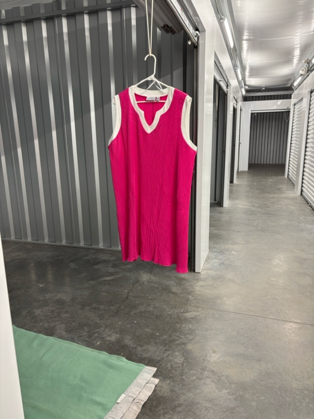 NWT Nina Leonard Sleeveless Fuchsia Pink Knee Length Ribbed V-Neck Dress XL